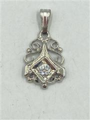 14K White Gold & Diamond Pendant Approx.10 CT. 0.8g